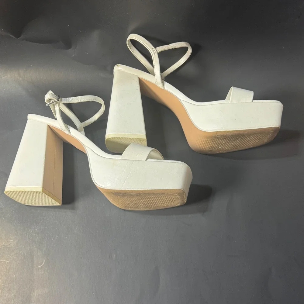 Madden Girl White Platform Block Heel Sandals Square Toe Ankle Strap Size 7.5